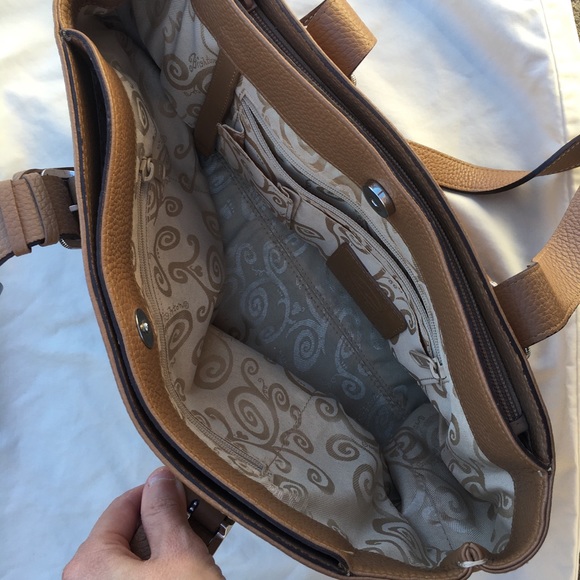 Brighton Handbag - Picture 7 of 13